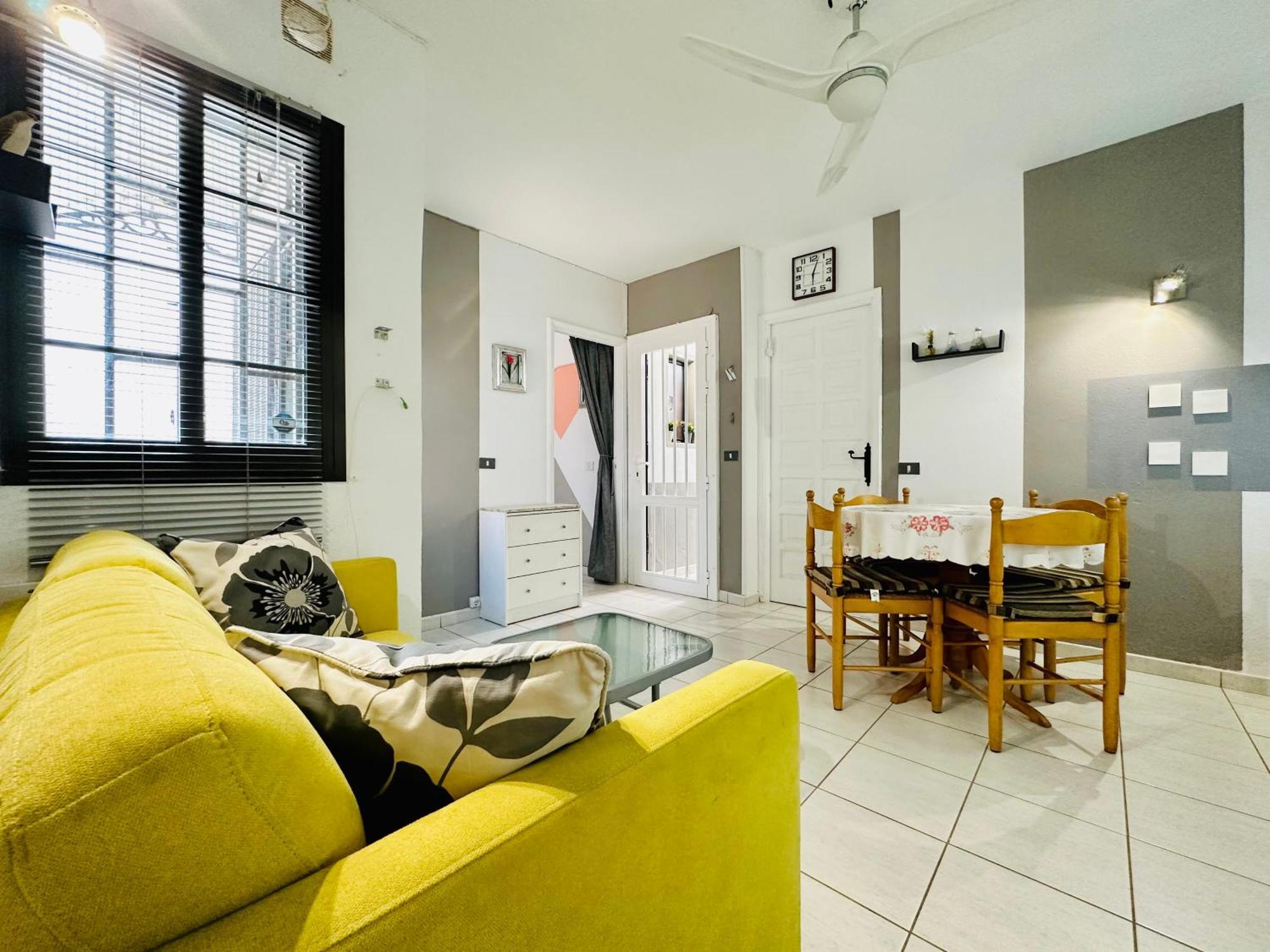 Quiet Apartment Chayofita Arona  Zewnętrze zdjęcie